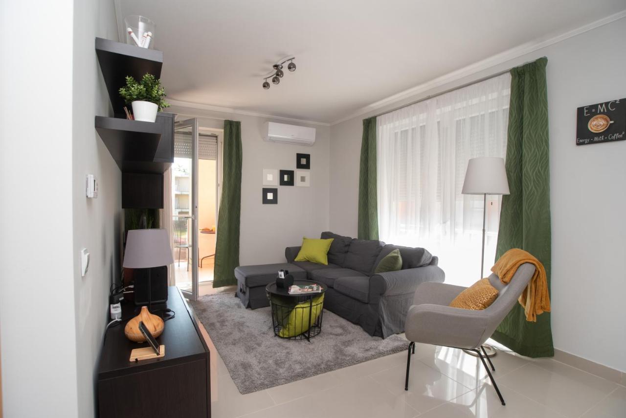 Sunny Home Near Bud With 2Br, Ac And Free Parking Vecsés Exteriör bild